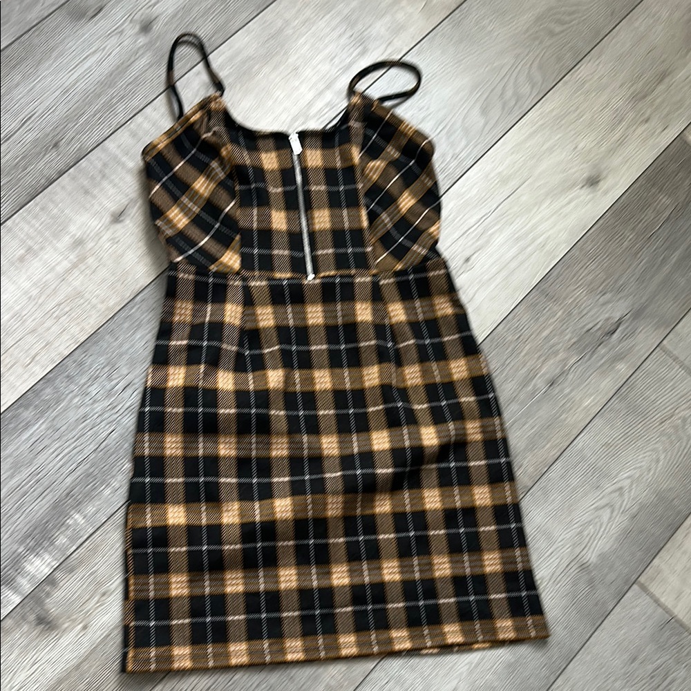 Black Mini Sheath Dress with Spaghetti Straps for Casual Occasions by NOBO